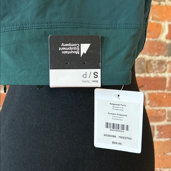 NWT MEC hiking pants 🥾 🌲 🏕️ - Picture 2 of 2
